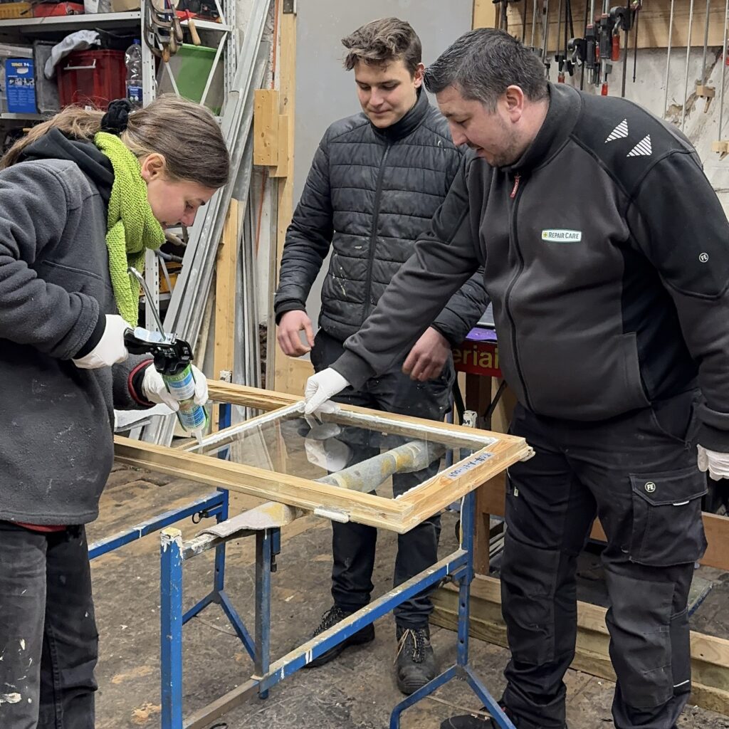 Repair Care unterstützt mit Expertise im Bereich morsches Holz ausbessern und reparieren