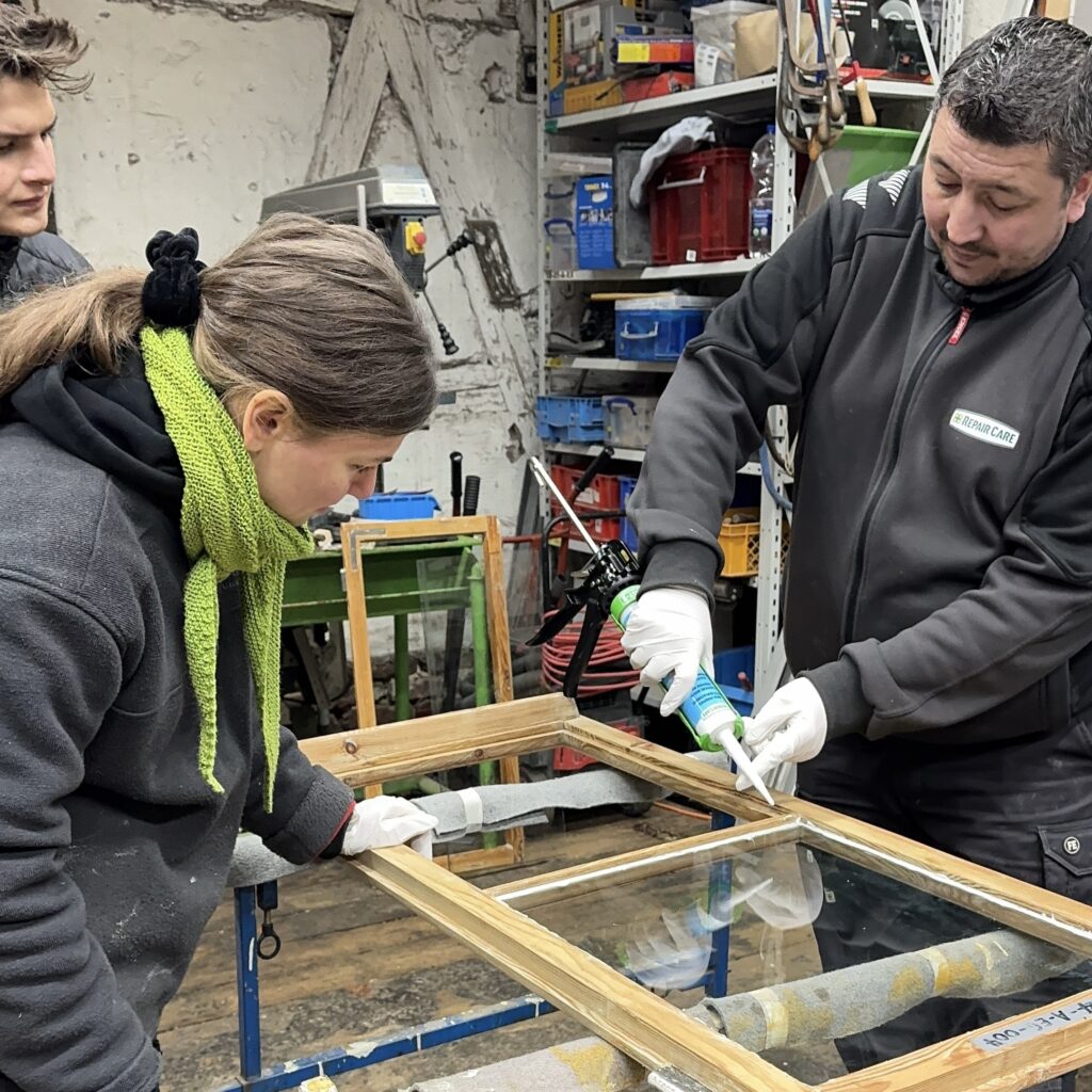 Repair Care unterstützt mit Expertise im Bereich morsches Holz ausbessern und reparieren